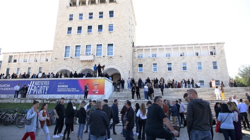 Protesta e pedagogeve, pas bojkotit paralajmerojne greve urie